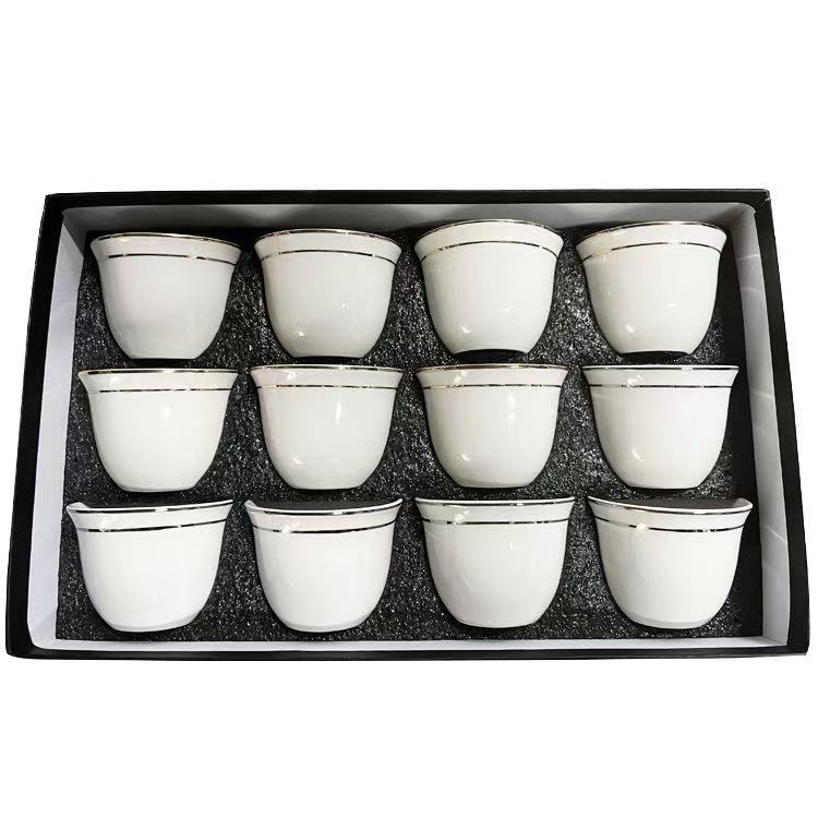 Tekop af hvidguld af porcelæn til kinesisk teceremoni